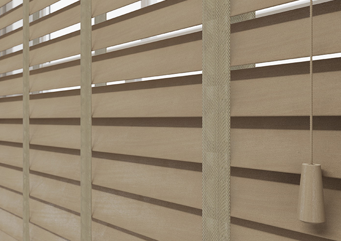 Kolsva Deluxe, Pale Oak - Motorised Venetian Blind - Image 4